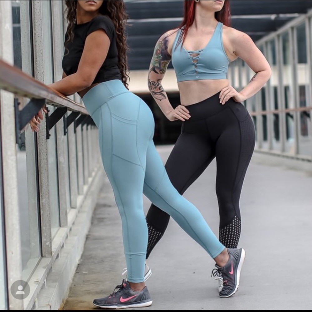 Curves N Combat Boots Tahiti Leggings